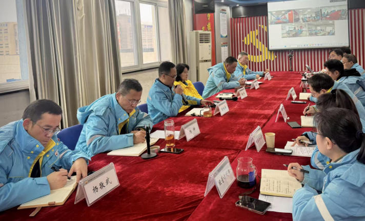 御寒潮 保民生 武漢高壓管網(wǎng)公司全面啟動(dòng)低溫雨雪